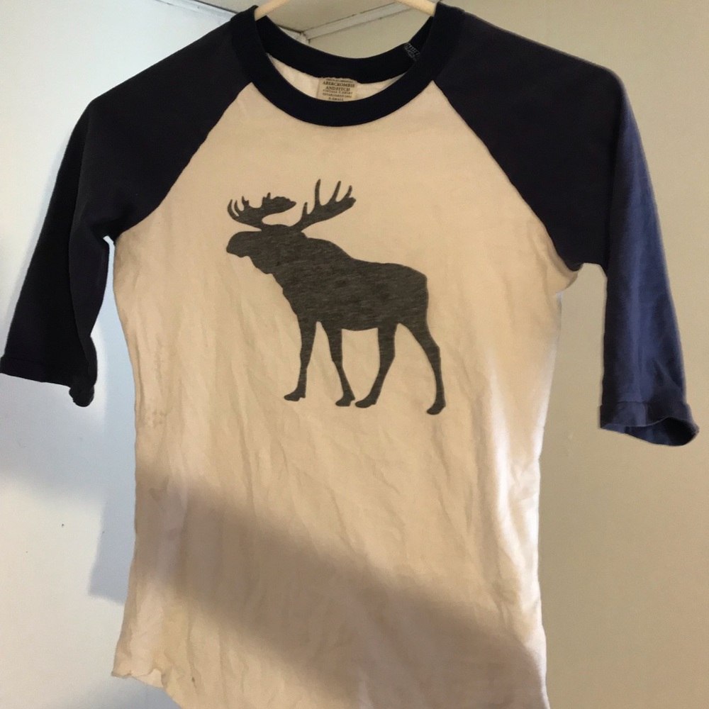 Abercrombie and Fitch Baseball T (VINTAGE)🌻